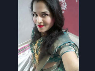 Marathi wife with a large buttocks in a new installment