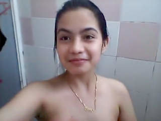 A stunning Indian woman reveals her physique