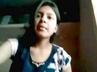 Slim Indian girl reveals her body to her partner in a nude video