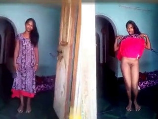 Indian girl reveals hairless vagina to lover in intimate video