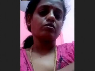 Sensual lovemaking of Indian aunty (bhabi)