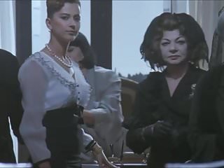 Enjoy a sensual softcore massage here