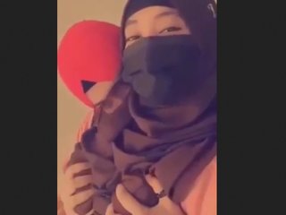 Lesbian couples explore intimacy while wearing hijabs