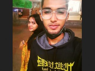 Indian woman shows off her large breasts in a video