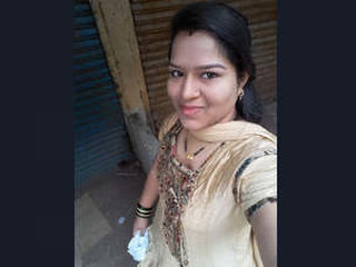 Aroused Indian wife displays her large breasts and gets doggy-style penetration