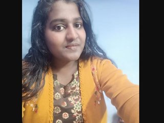 Aunts and a chubby South Indian girl's bathing and dressing encounter