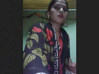 Boudi's enthusiasts should not miss Desi Budi's newest video