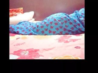 Desi sister receives surprise penis massage from brother in Hindi-speaking home