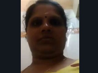 Village aunty bares her body in the nude