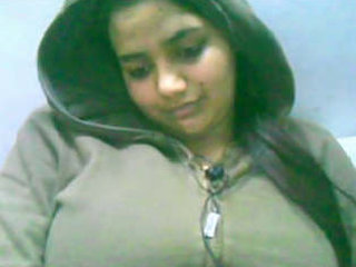 Zoya shares her Indian college life on webcam