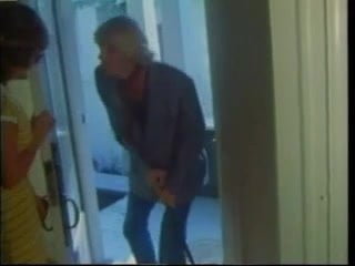 Vintage American MILF seduces her son's friend