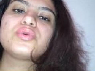 Indian beauty pleasuring herself