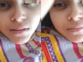 Sizzling hot Indian babe in super hot video