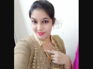 Beautiful bhabhi gets fucked in MMS video
