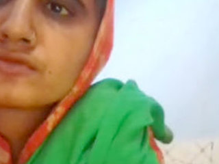 Desi bhabi pleasures herself with her fingers in the bathroom