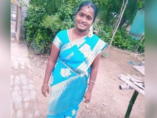 Tamil bhabhi shares intimate moments in MMS