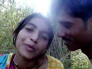Couple from a small town gets frisky in the open air