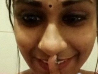 Nude Indian girl masturbates on video call with her fingers