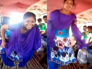 Indian babe starts dancing in lingerie