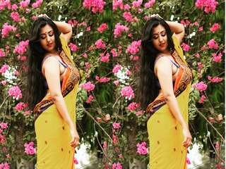 Exclusive video of Sari Moni in fashionable saree