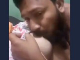 Desi couple enjoys boob sucking and foreplay