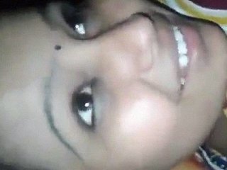 Kerala college girl Mallu stars in Xvideo