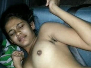 Sri Lankan babe Sanuri gets excited and fucked