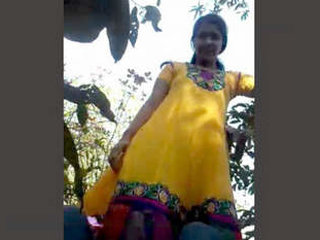 Desi couple's outdoor sexual encounter with audio in Hindi