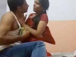 Jija Sali's big boobs get a good sucking in masti video