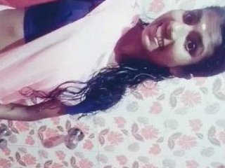Mallu MMC girl gives a handjob in a steamy video