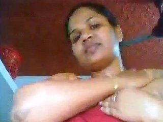 Kerala aunt Judy's sensual solo video