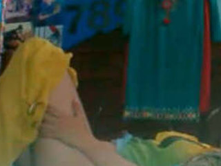 Muslim girl enjoys oral and vaginal sex with her lover in a steamy video