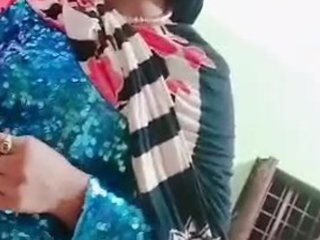 Desi lover's leaked videos reveal their passionate side