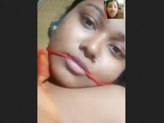 Desi bhabi flaunts her curves and shows off for her lover