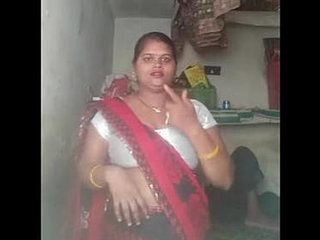 Sexy Indian babe flaunts her smooth pussy on camera