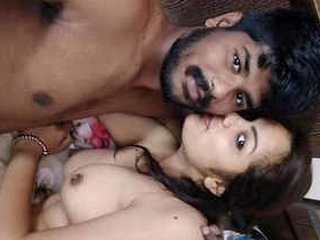 Indian couple enjoys passionate sex in desi video