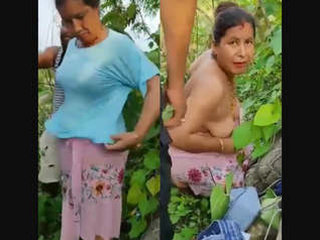 Desi aunty's secret jungle rendezvous caught on camera