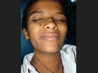 Sexy face and riding skills in this amateur video