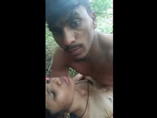 Desi couple enjoys outdoor sex in the garden