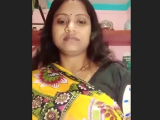 Stunning bhabhi films herself and her lover in steamy video