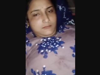 Muslim guy and his friend have a steamy time in a Bhabi video