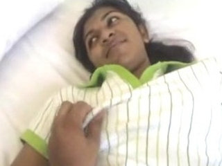 Sri Lankan GF gets intimate with neighbor in HD video