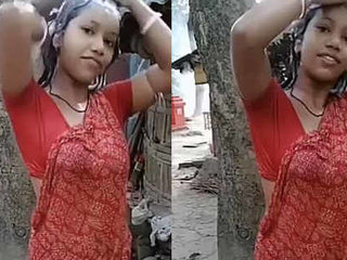 Desi Meyer's steamy bath scene in HD