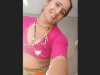Aunty's nude selfies: A sexy collection for your viewing pleasure