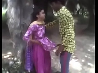 Desi couple gets frisky in the great outdoors