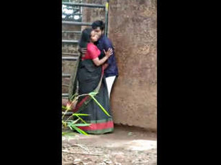 Hidden camera captures couples enjoying each other at Kerala lover spot